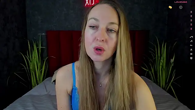 GwenCarter online show from March 2025 05:45:02 AM