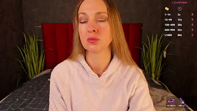 GwenCarter online show from March 2025 05:57:02 AM