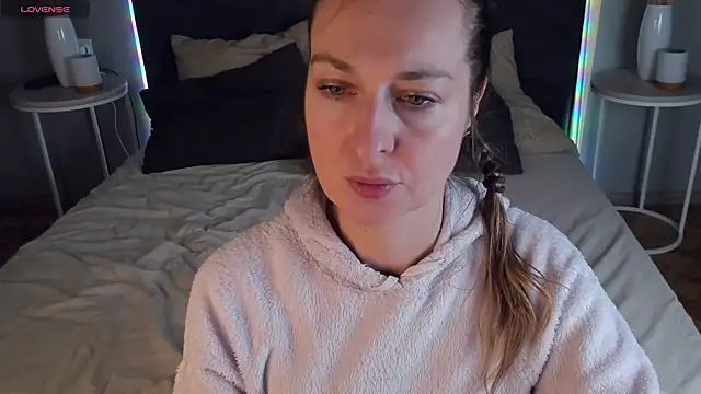 GwenCarter online show from March 2025 06:16:01 PM