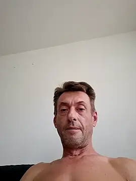 Snapshot of bg694 chatting on December 2024 11:21:02 AM bg694 online show from December 2024 11:21:02 AM