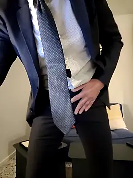 Justforoneday online show from December 2025 09:26:02 PM