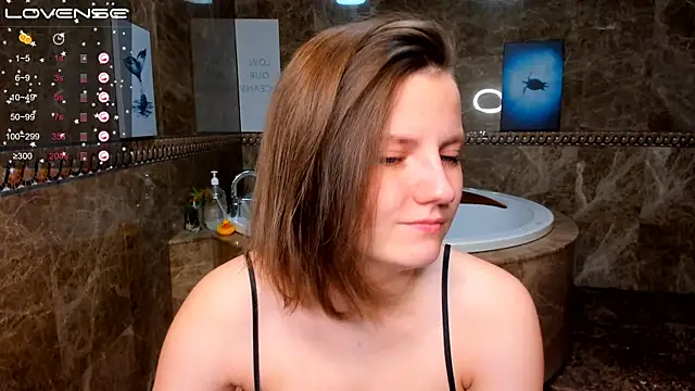 MelindaTin online show from October 2025 01:39:02 AM