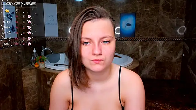 MelindaTin online show from November 2025 12:32:02 AM