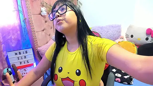 LillyCandy online show from July 2026 05:52:02 PM