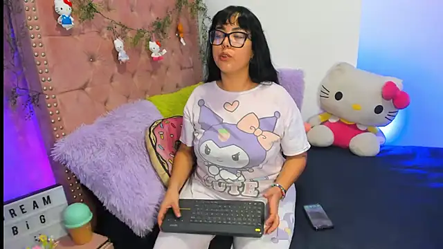LillyCandy online show from June 2026 01:10:01 AM