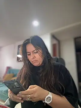 Ixchel Anaid online show from October 2025 02:19:02 PM