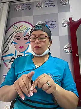 Ixchel Anaid online show from April 2026 01:23:02 PM