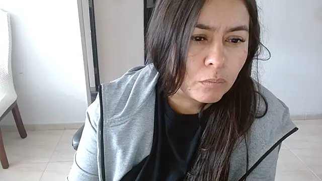 Ixchel Anaid online show from June 2026 03:33:01 PM