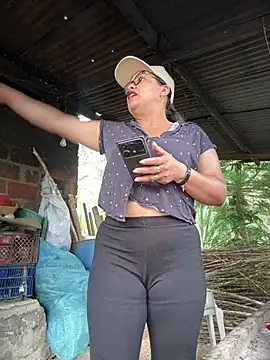 Ixchel Anaid online show from January 2026 02:12:01 PM