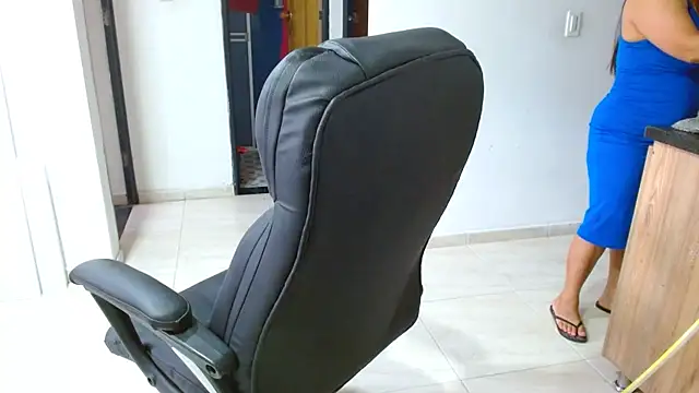 Snapshot of Ixchel_Anaid chatting on November 2025 03:48:02 PM Ixchel Anaid online show from November 2025 03:48:02 PM