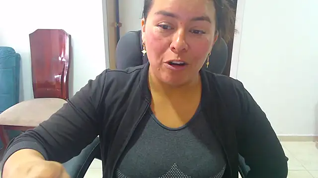 Ixchel Anaid online show from September 2025 01:24:02 PM