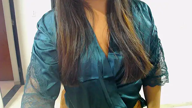 Ixchel Anaid online show from September 2025 09:33:02 PM