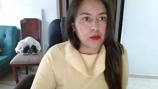 Snapshot of Ixchel_Anaid chatting on November 2025 01:16:02 PM Ixchel Anaid online show from November 2025 01:16:02 PM