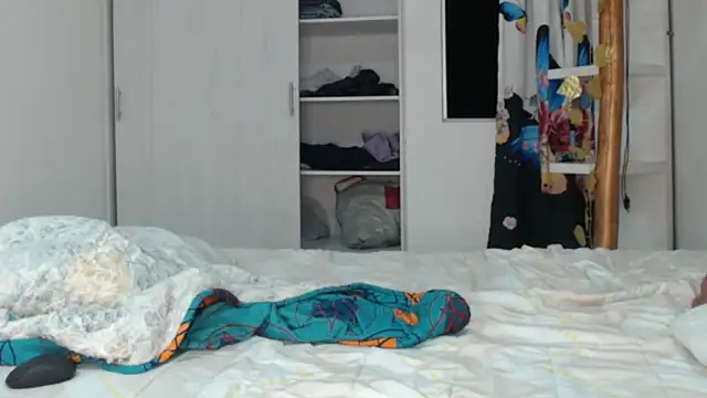 skynataly online show from April 2026 06:06:01 AM