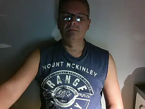 Snapshot of qpmario@xh chatting on September 2025 04:11:01 AM qpmarioxh online show from September 2025 04:11:01 AM