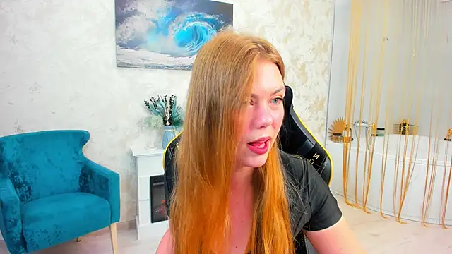 Strawberrye online show from September 2025 03:28:01 AM