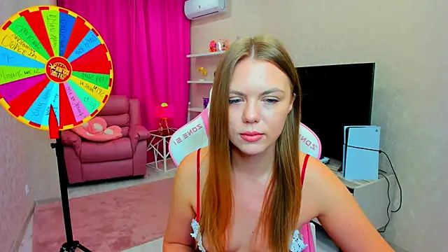 Strawberrye online show from March 2026 03:20:02 AM