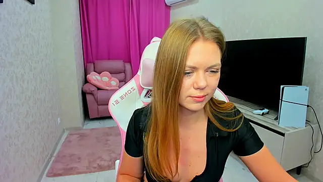 Strawberrye online show from March 2026 03:21:01 AM