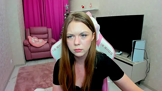 Strawberrye online show from January 2026 03:46:01 AM