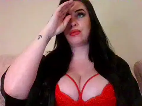Snapshot of EmilyBlue chatting on December 2024 01:31:02 AM EmilyBlue online show from December 2024 01:31:02 AM