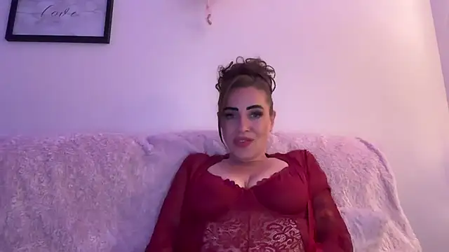 Snapshot of EmilyBlue chatting on May 2026 09:07:02 PM EmilyBlue online show from May 2026 09:07:02 PM