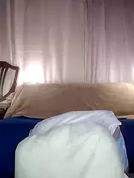 Snapshot of estrella_tasty chatting on March 2025 01:13:02 AM estrella tasty online show from March 2025 01:13:02 AM