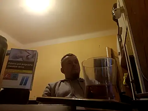 MrWhitePL online show from February 2025 05:22:02 PM