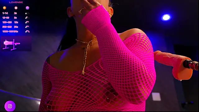 im-your-lovee online show from October 2025 07:09:01 AM