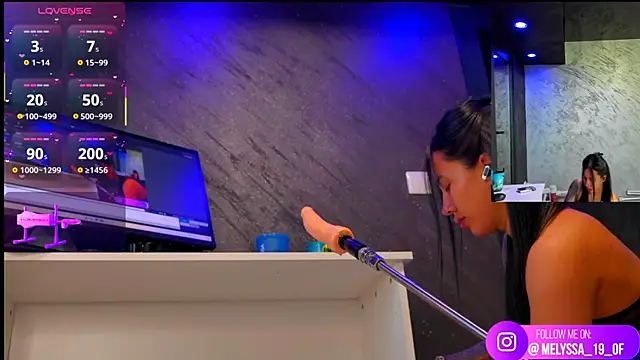 im-your-lovee online show from May 2026 04:23:01 AM