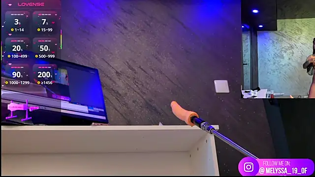im-your-lovee online show from May 2026 05:16:02 AM