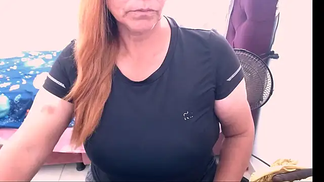 Snapshot of sweetxblonde chatting on December 2024 07:43:02 PM sweetxblonde online show from December 2024 07:43:02 PM