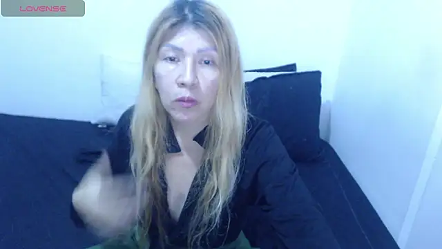 Dulce-Bella online show from March 2026 03:40:01 PM