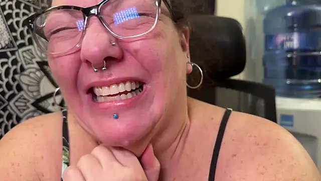 Miss Phat Booty online show from October 2025 02:56:02 AM