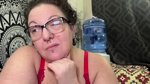 Snapshot of Miss_Phat_Booty chatting on March 2025 03:34:02 AM Miss Phat Booty online show from March 2025 03:34:02 AM