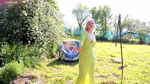 luxurydoll21 online show from May 2026 07:12:01 AM