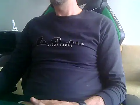 Snapshot of boran34 chatting on May 2026 03:52:02 PM boran34 online show from May 2026 03:52:02 PM