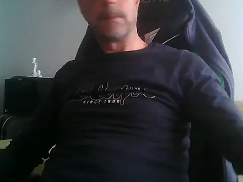 Snapshot of boran34 chatting on May 2026 04:15:02 PM boran34 online show from May 2026 04:15:02 PM