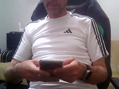 Snapshot of boran34 chatting on May 2026 10:04:01 PM boran34 online show from May 2026 10:04:01 PM