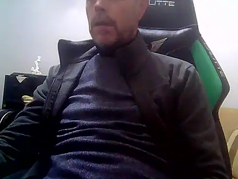 boran34 online show from December 2025 03:45:01 PM