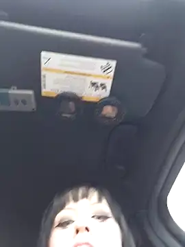 EVILYN online show from December 2025 06:35:01 PM