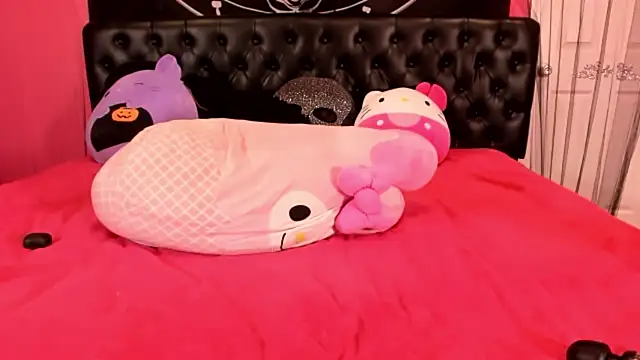 Snapshot of EVILYN chatting on February 2025 08:42:01 AM EVILYN online show from February 2025 08:42:01 AM