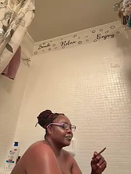 Snapshot of WetLipps12 chatting on December 2024 12:42:01 PM WetLipps12 online show from December 2024 12:42:01 PM