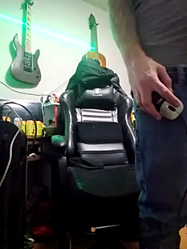 Anix888 online show from December 2025 08:31:01 AM