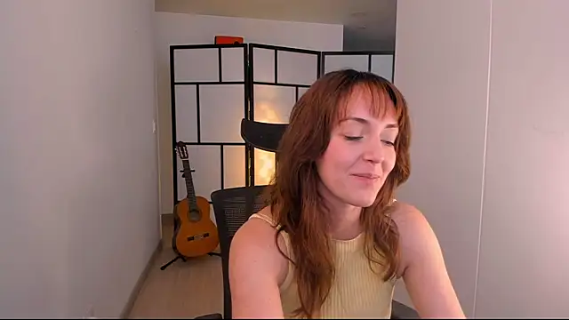 Snapshot of molly_marmalade_ chatting on April 2026 07:21:01 PM molly marmalade online show from April 2026 07:21:01 PM