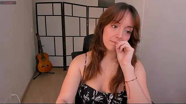 Snapshot of molly_marmalade_ chatting on June 2026 04:38:01 PM molly marmalade online show from June 2026 04:38:01 PM