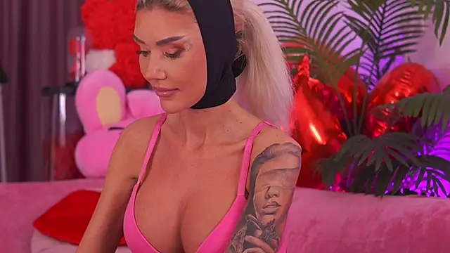 fallingangel online show from April 2026 06:38:01 PM