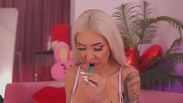 fallingangel online show from November 2025 09:24:01 AM