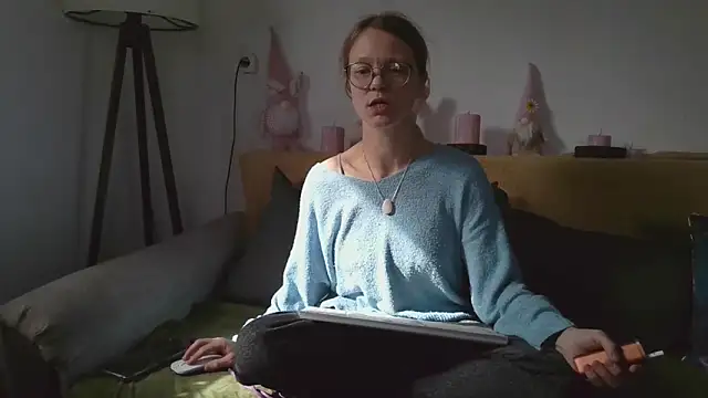 little-leni online show from February 2026 10:14:02 AM