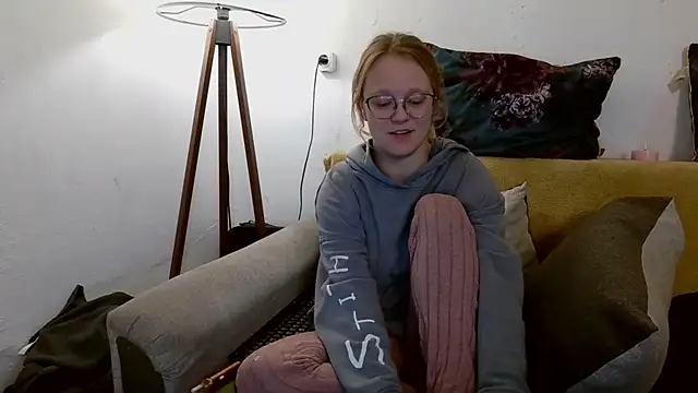 little-leni online show from January 2026 09:52:01 PM