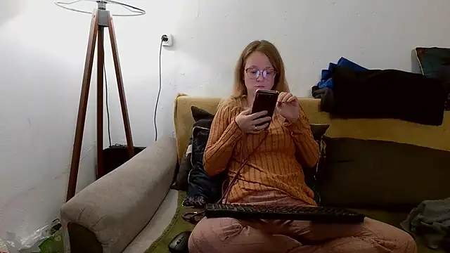 little-leni online show from January 2026 07:18:02 PM